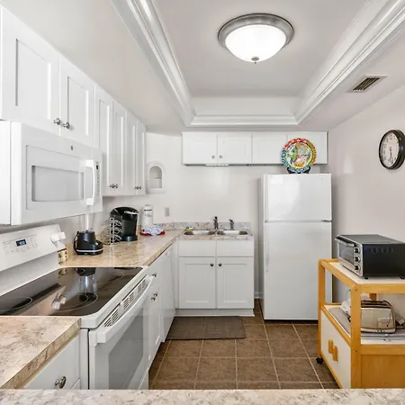 Arcadian II 11E - Oceanfront - Shore Drive Section-2